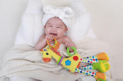 黄南1岁宝宝流鼻涕打喷嚏