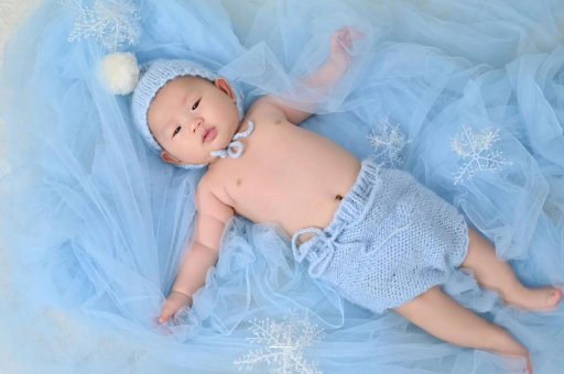 黄南宝宝要不要穿袜子